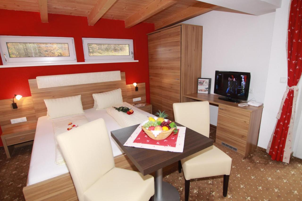 Pension Edelweiss Breitenbach am Inn Екстериор снимка