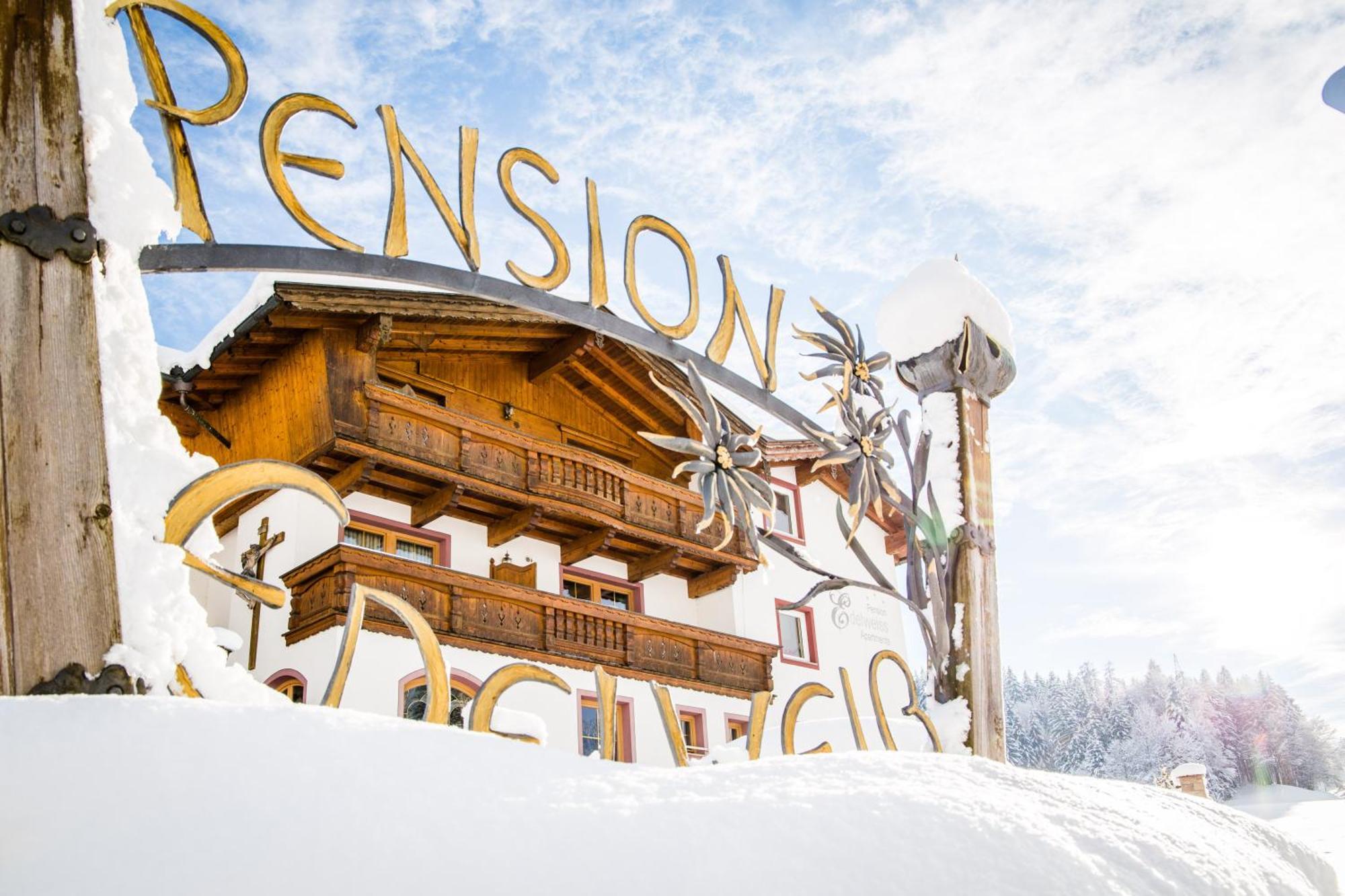 Pension Edelweiss Breitenbach am Inn Екстериор снимка