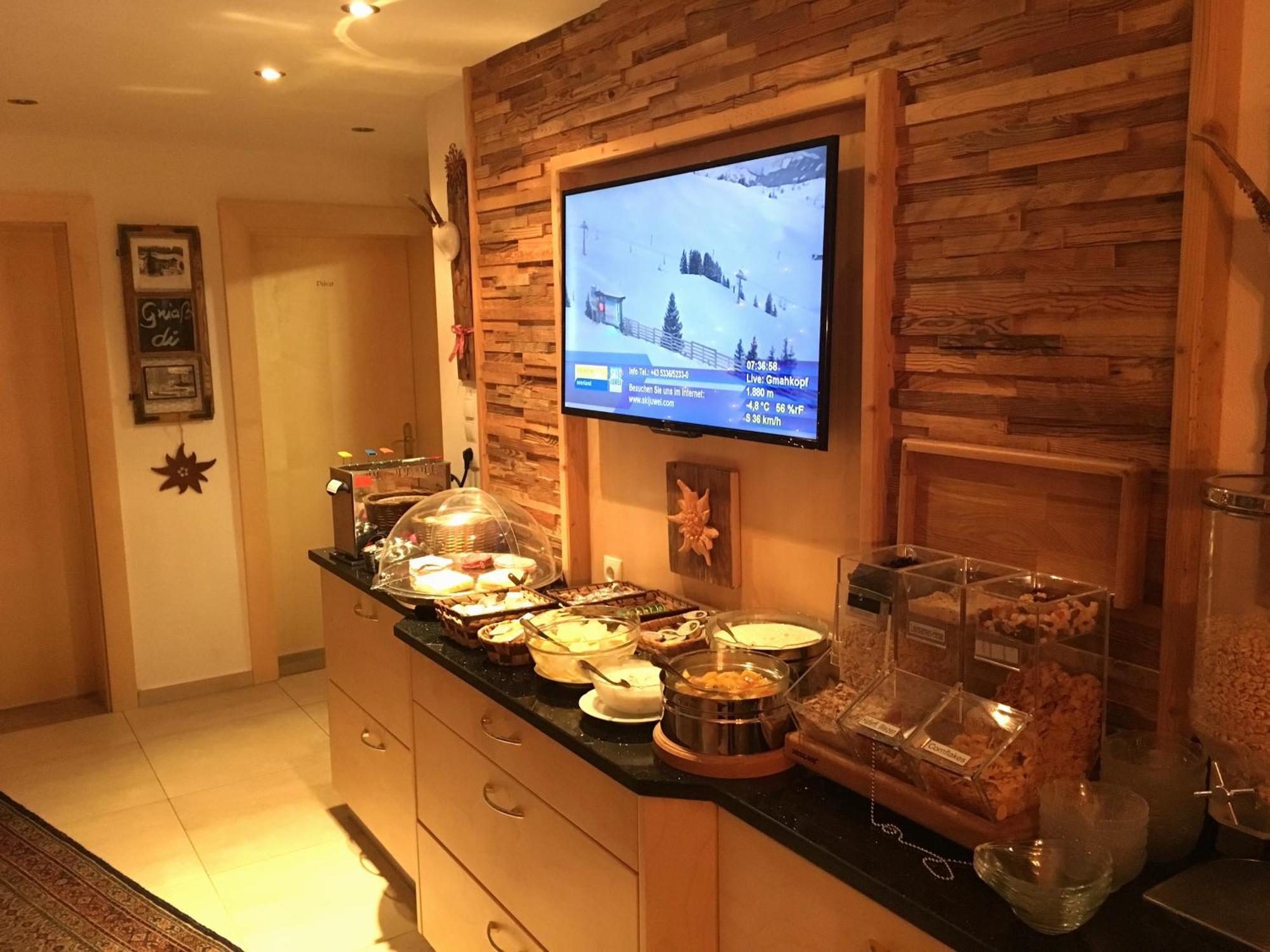 Pension Edelweiss Breitenbach am Inn Екстериор снимка