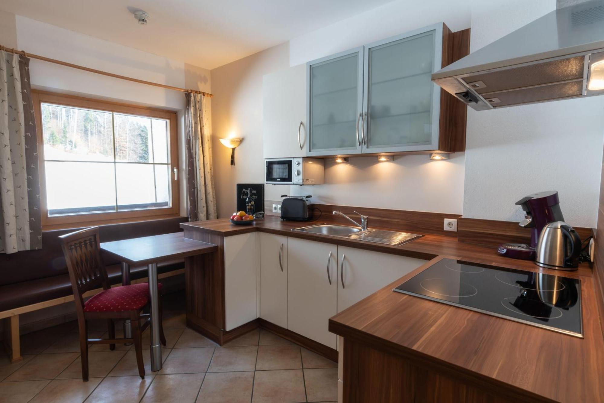 Pension Edelweiss Breitenbach am Inn Екстериор снимка