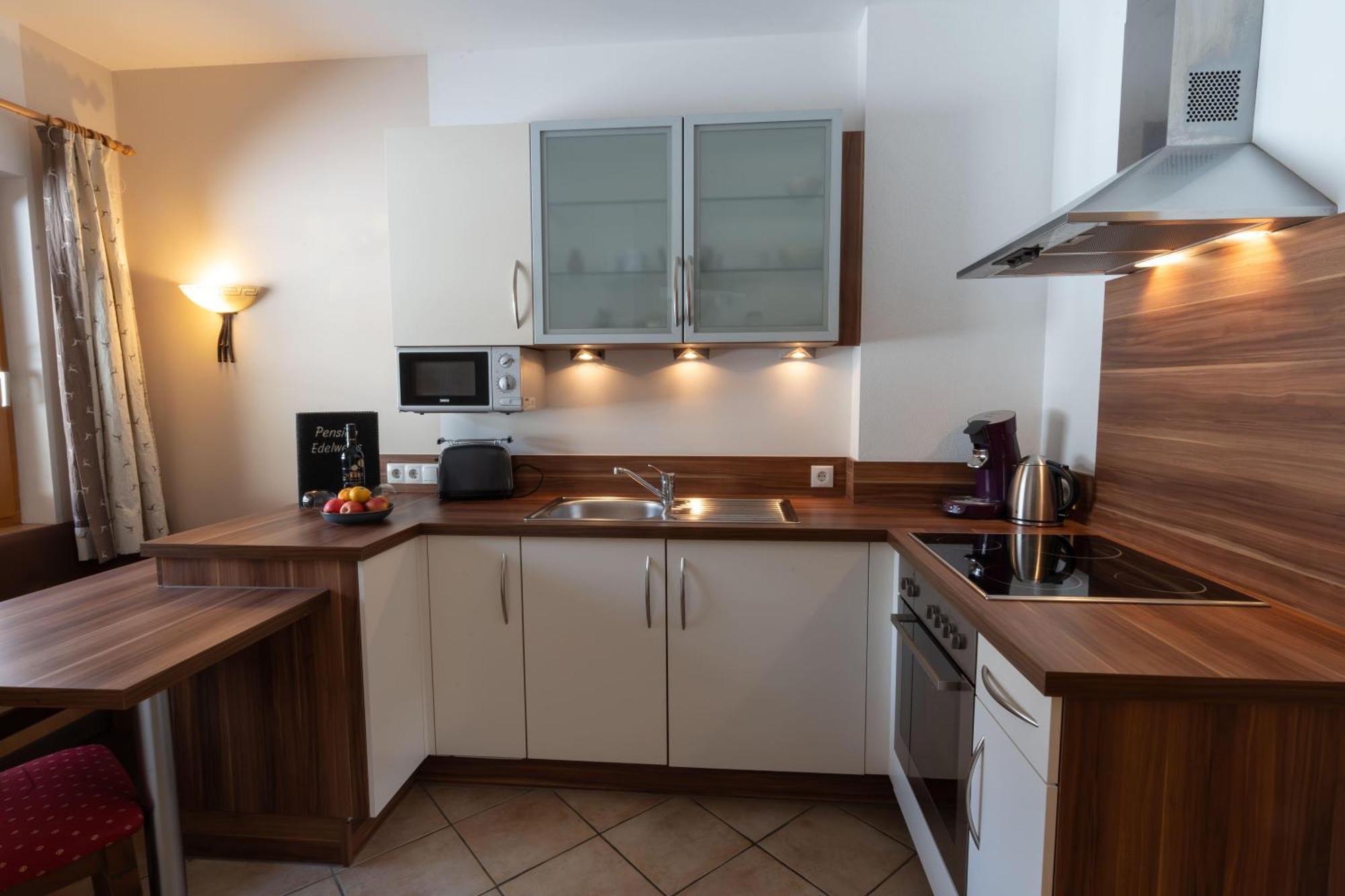 Pension Edelweiss Breitenbach am Inn Екстериор снимка