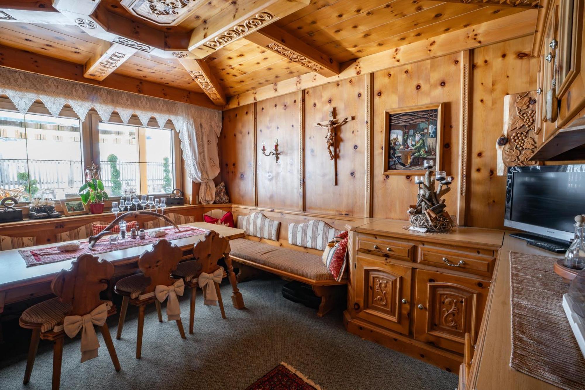 Pension Edelweiss Breitenbach am Inn Екстериор снимка