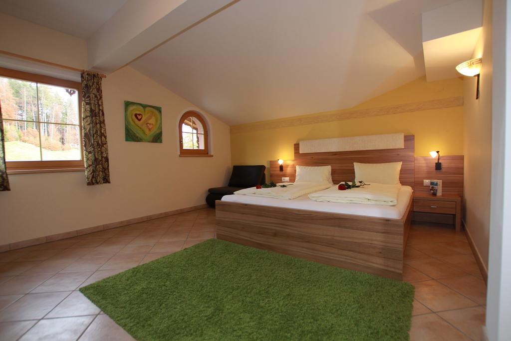 Pension Edelweiss Breitenbach am Inn Екстериор снимка