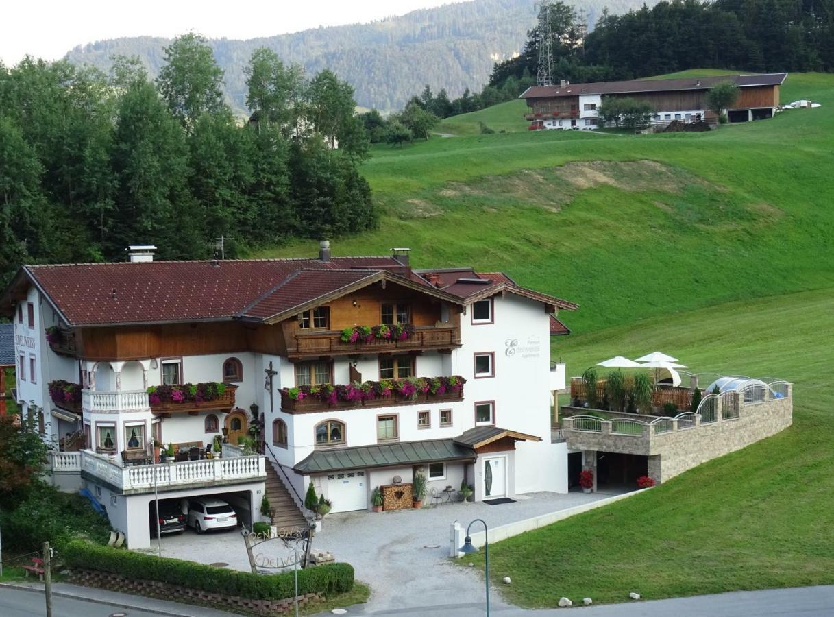 Pension Edelweiss Breitenbach am Inn Екстериор снимка